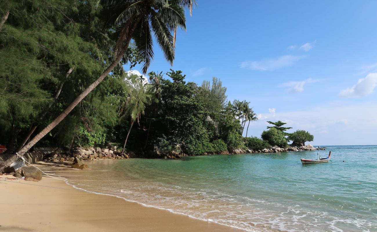 Hua Beach'in fotoğrafı açık bej kum yüzey ile