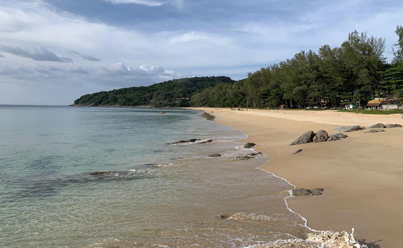 Nai Thon Beach'in fotoğrafı i̇nce bej kum yüzey ile