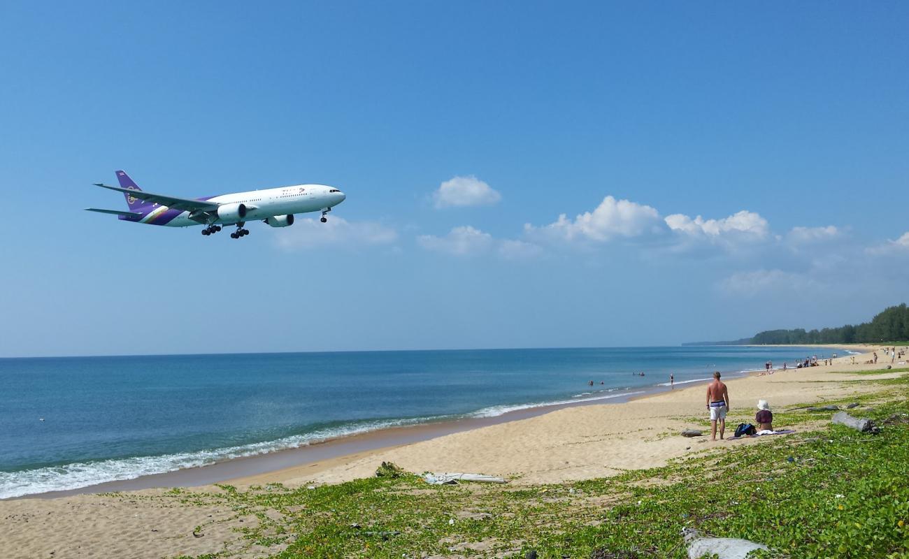 Naiyang Beach'in fotoğrafı parlak kum yüzey ile