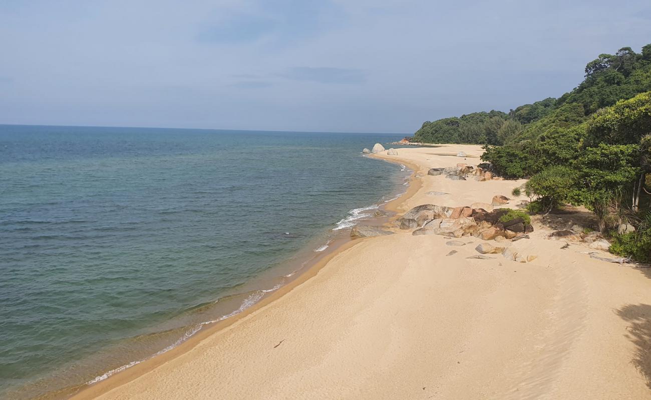 Ao Manao Beach'in fotoğrafı parlak kum yüzey ile