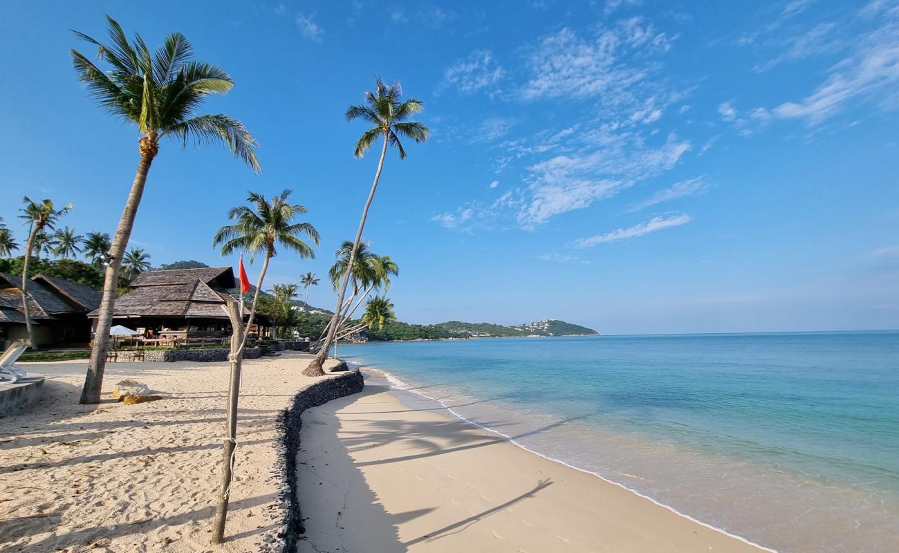 Bhundhari Beach'in fotoğrafı beyaz kum yüzey ile