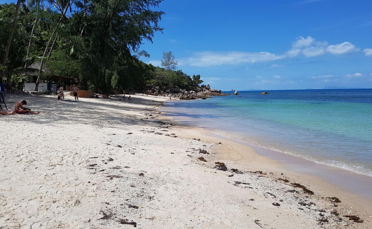 Secret Beach'in fotoğrafı açık bej kum yüzey ile