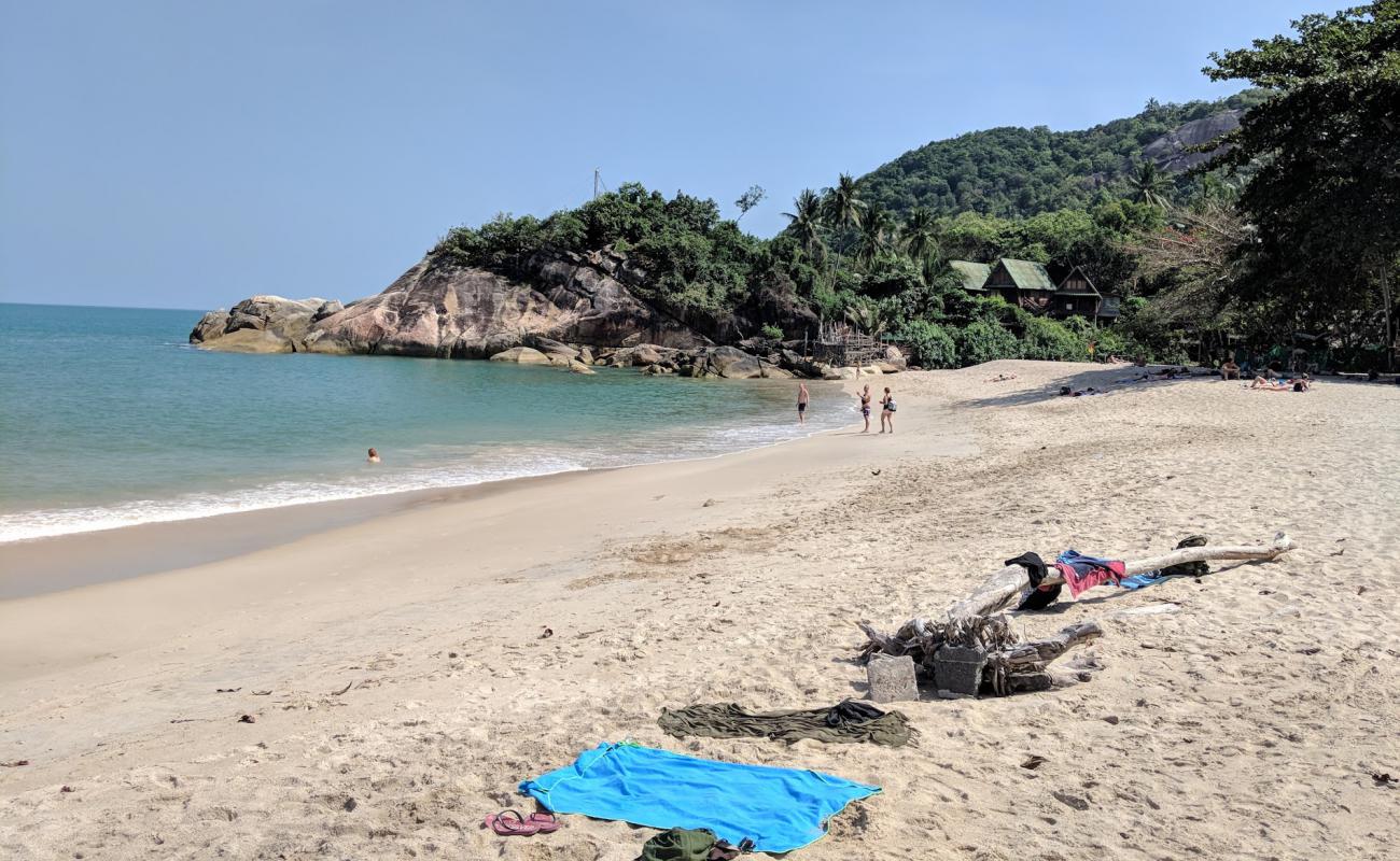 Haad Sadet Beach'in fotoğrafı açık bej kum yüzey ile