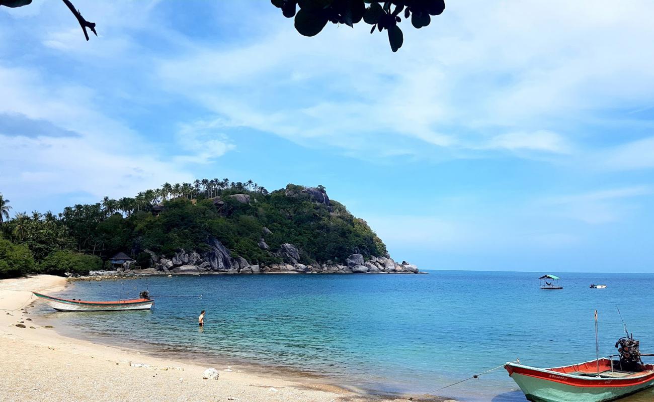 East Tien Beach'in fotoğrafı açık bej kum yüzey ile