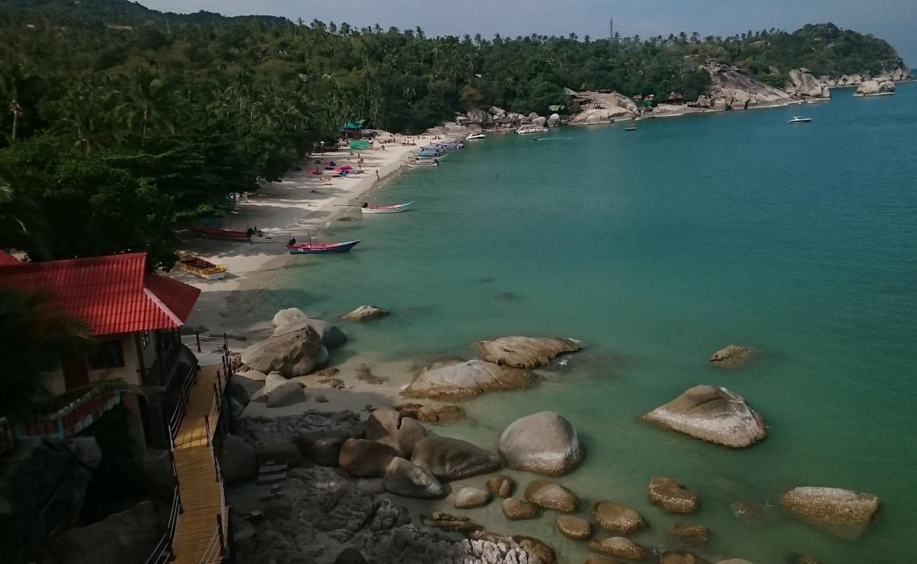 Pariya Beach'in fotoğrafı beyaz kum yüzey ile