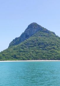 Koh Thong Thaeng Adası