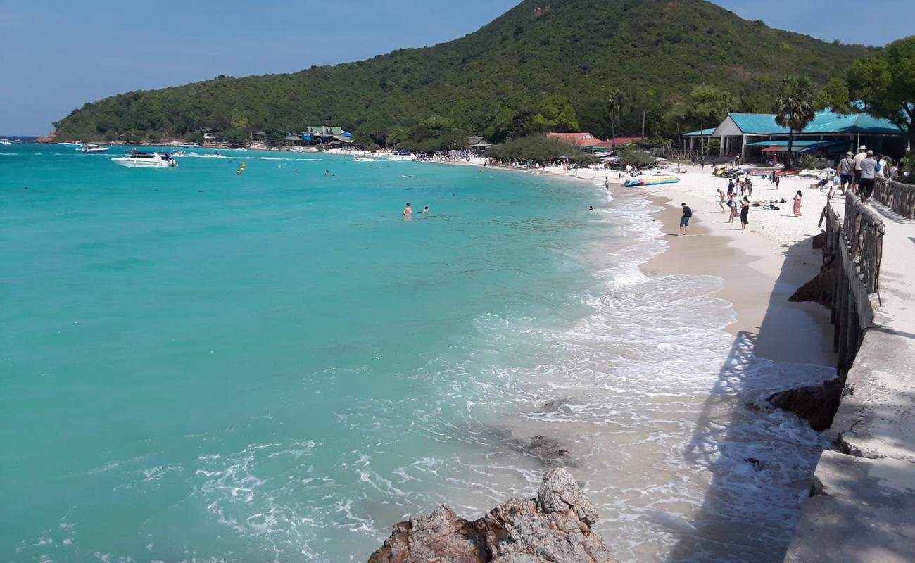 Tien Beach'in fotoğrafı açık bej kum yüzey ile