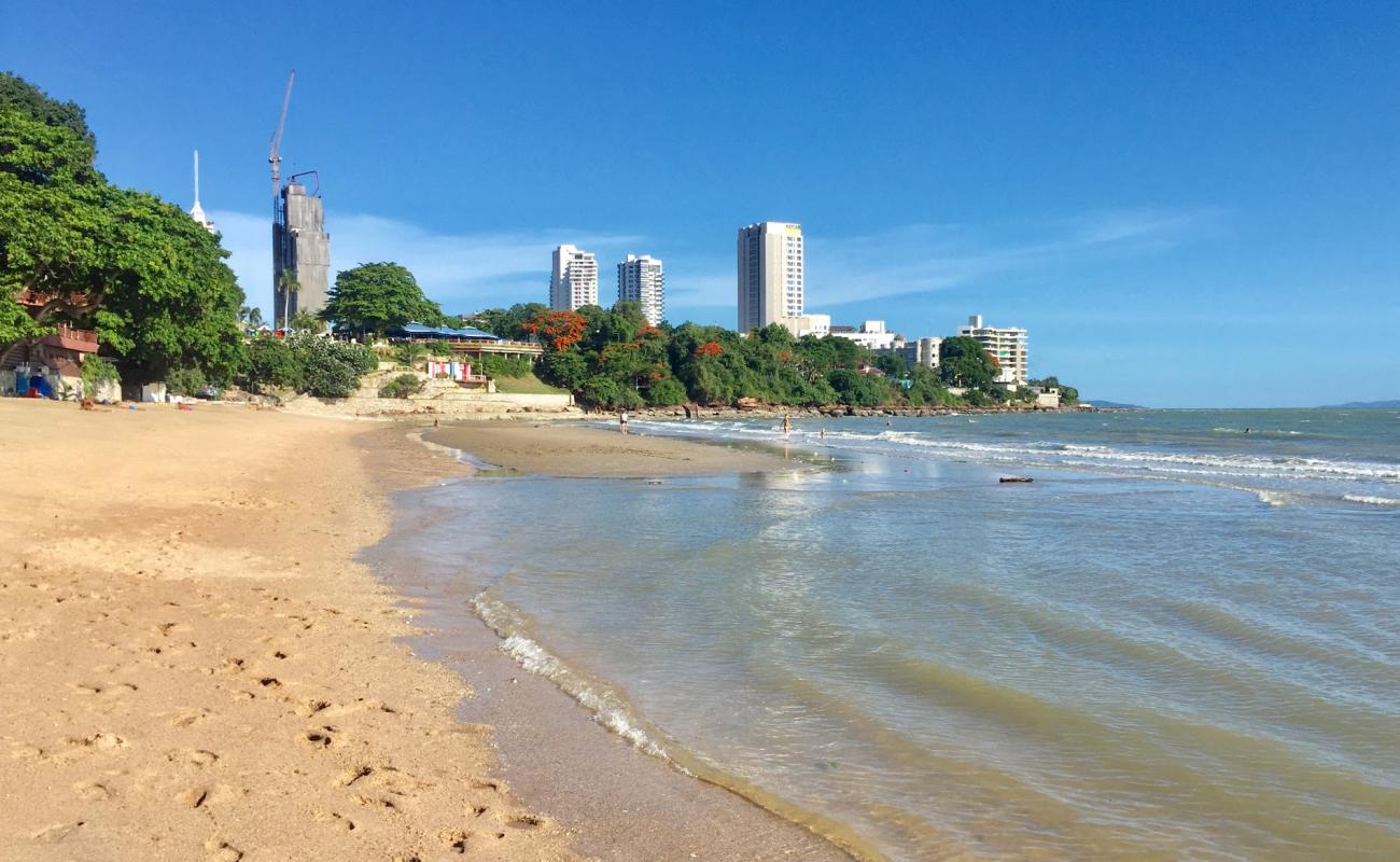 Paradise Beach'in fotoğrafı parlak kum yüzey ile