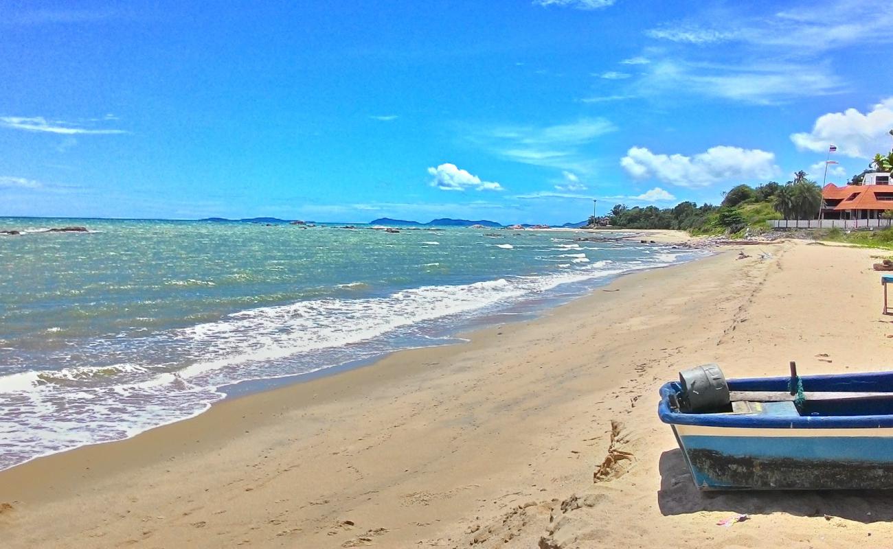 Son Khip Beach'in fotoğrafı açık bej kum yüzey ile