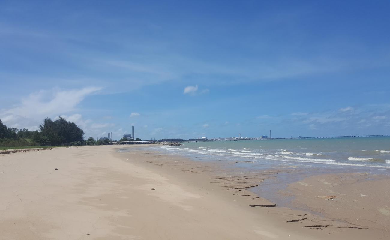 Nong Fab Beach'in fotoğrafı parlak kum yüzey ile