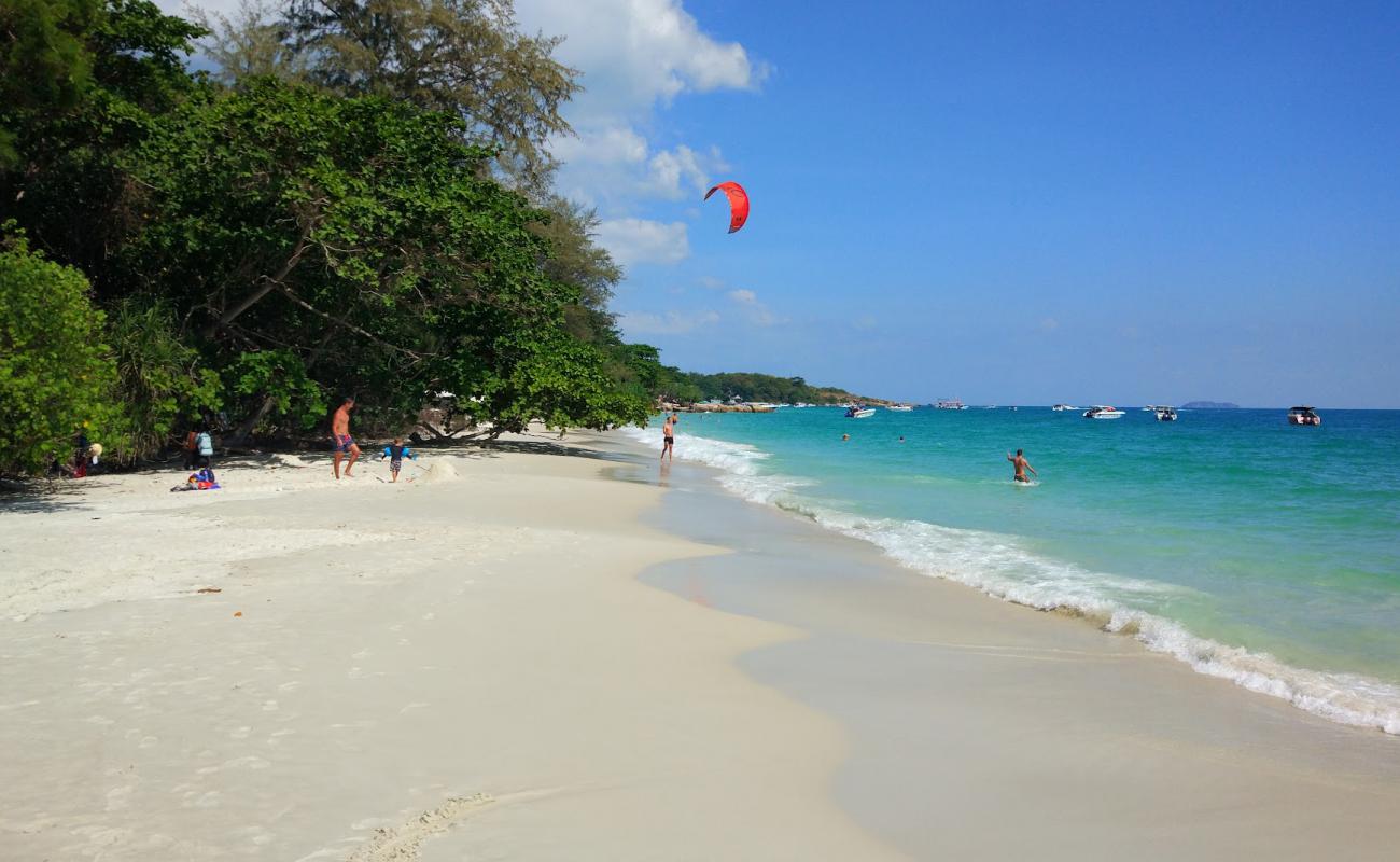 Koh Samet Beach'in fotoğrafı i̇nce beyaz kum yüzey ile