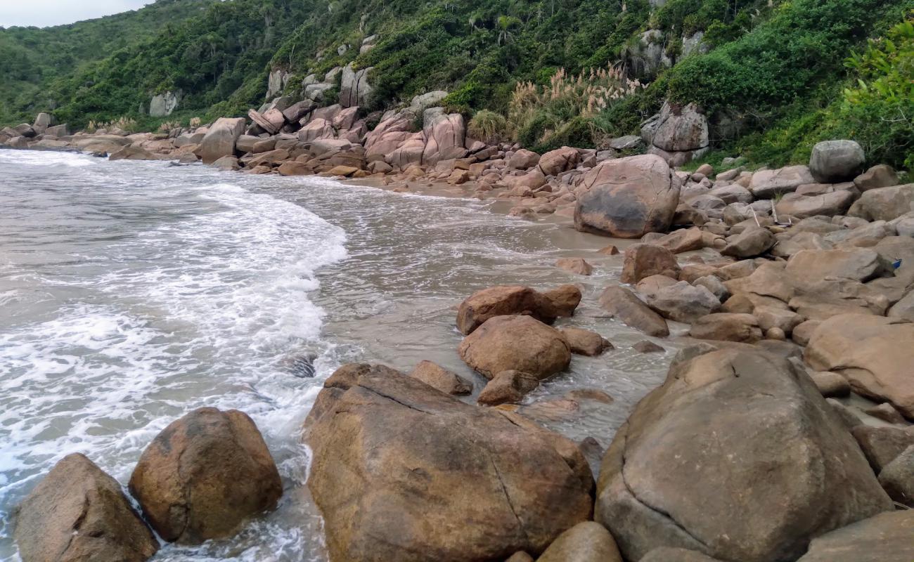 Praia do Cipo'in fotoğrafı kayalık arazi yüzey ile