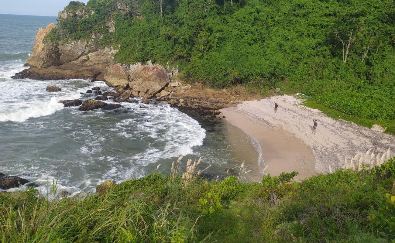 Praia da Estrela'in fotoğrafı açık bej kum yüzey ile