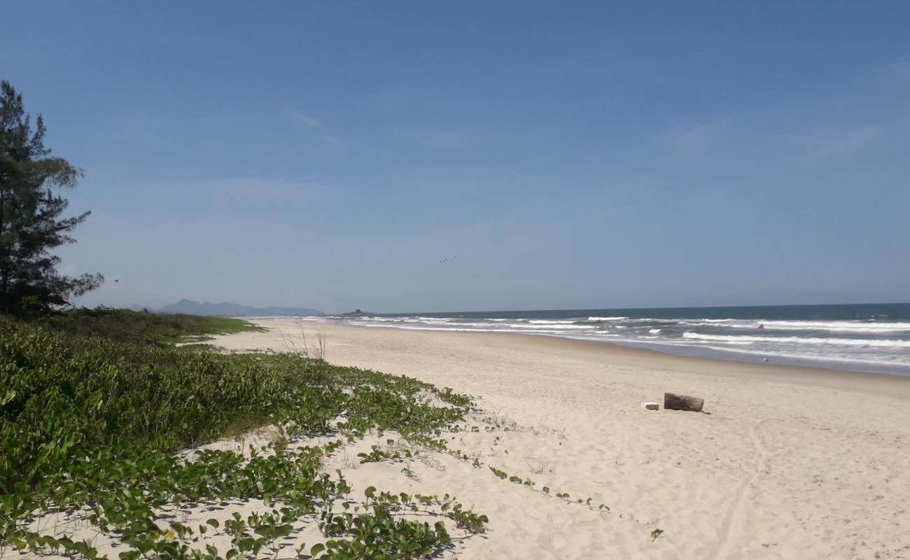 Praia da Barra do Sai-Mirim'in fotoğrafı açık bej kum yüzey ile