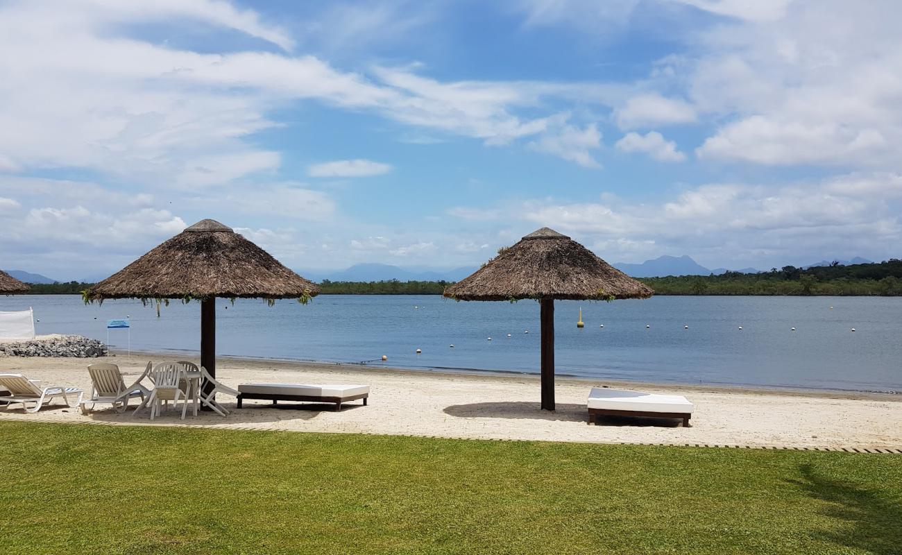 Caioba Yacht Club Beach'in fotoğrafı açık bej kum yüzey ile