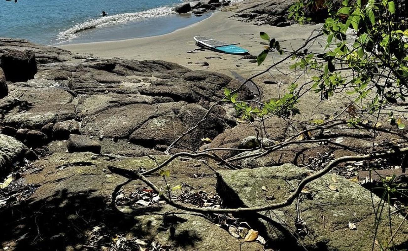 Praia do Surutuba'in fotoğrafı gri kum yüzey ile