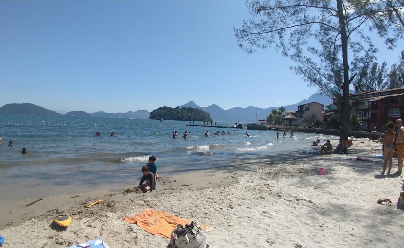 Bracuhy Beach'in fotoğrafı açık bej kum yüzey ile