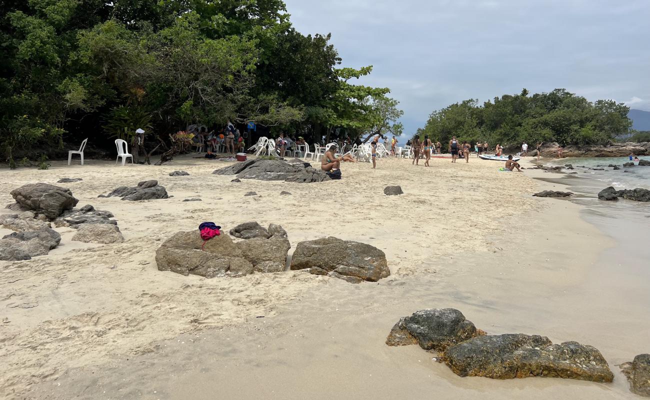 Ilha de Cataguas Beach'in fotoğrafı açık bej kum yüzey ile