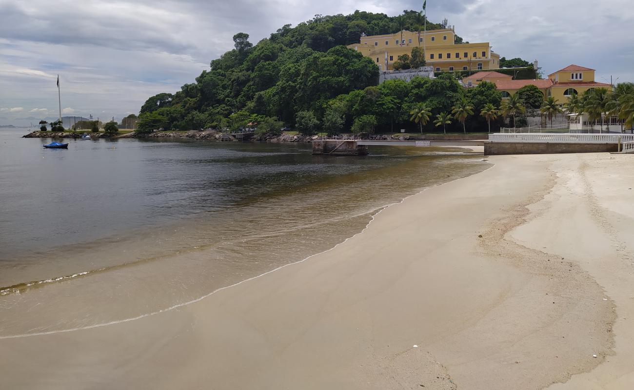Praia do Forte de S Joao'in fotoğrafı açık bej kum yüzey ile