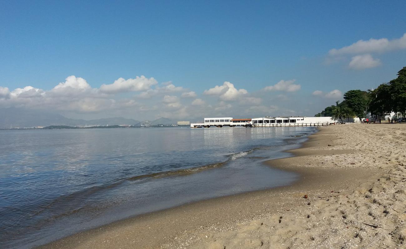 Praia da Bica'in fotoğrafı açık bej kum yüzey ile
