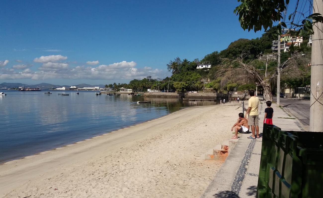 Praia da Bandeira'in fotoğrafı açık bej kum yüzey ile