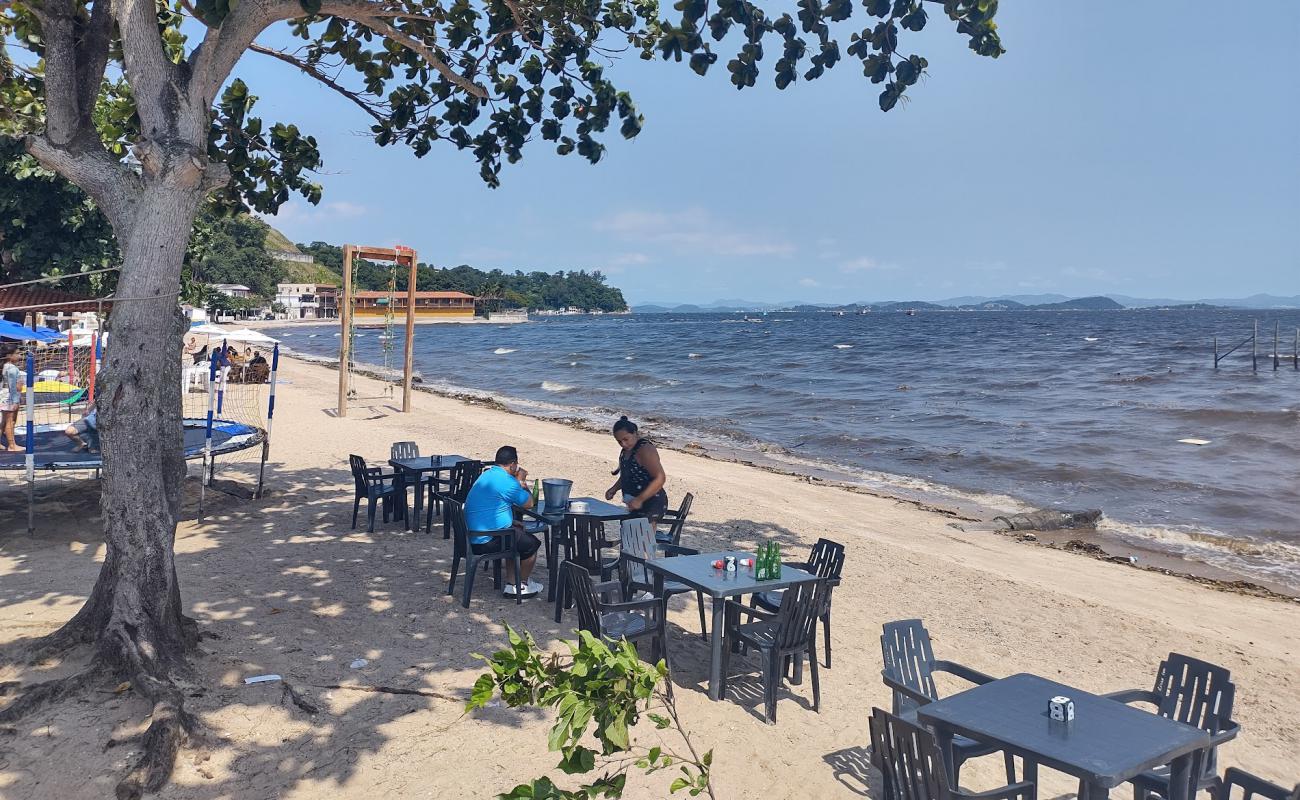Praia do Anil'in fotoğrafı açık bej kum yüzey ile