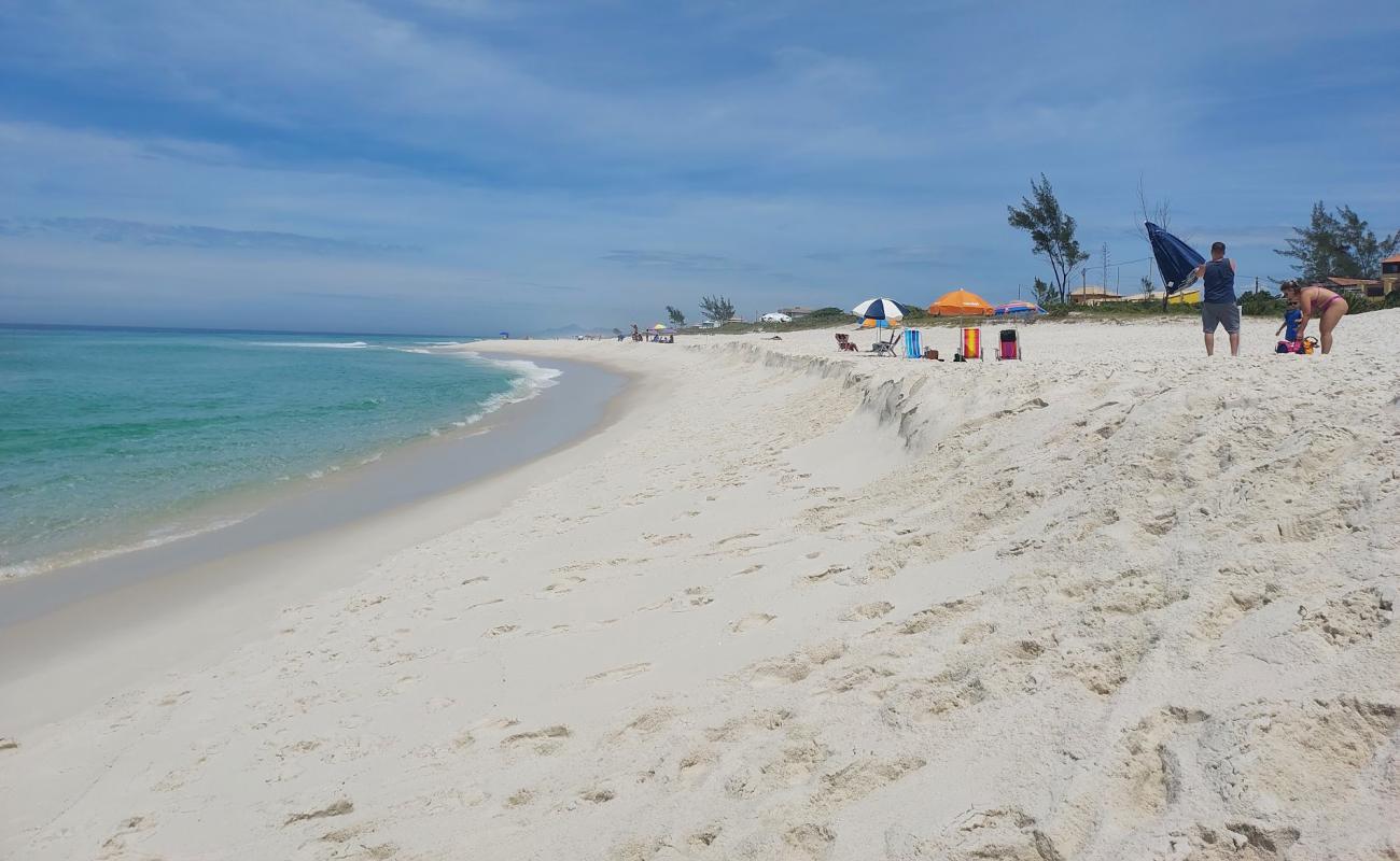 Praia do Vargas, Araruama'in fotoğrafı açık bej kum yüzey ile