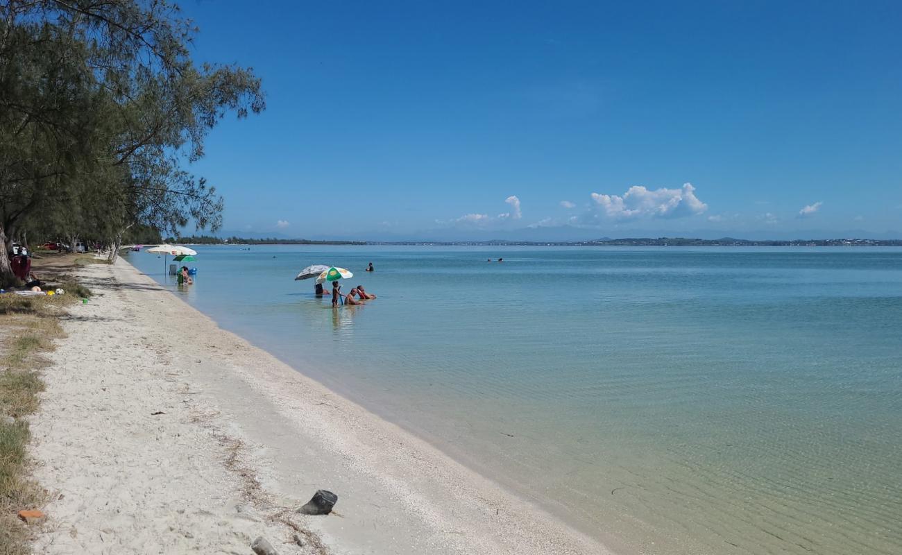 Prainha da Lagoa Bonita'in fotoğrafı açık bej kum yüzey ile