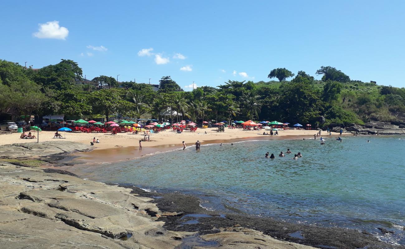 Praia dos Coqueiros'in fotoğrafı açık bej kum yüzey ile