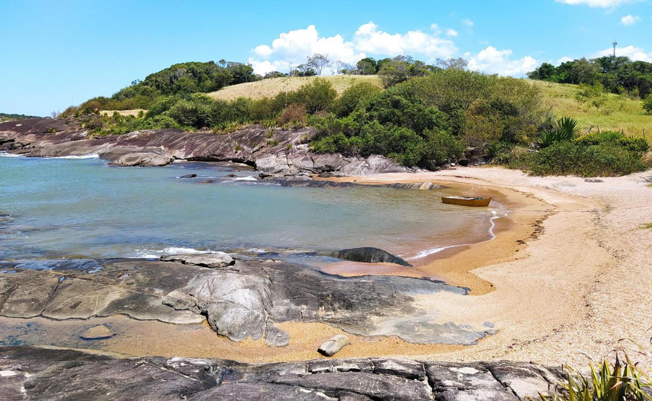 Praia Recanto dos Amores'in fotoğrafı açık bej kum yüzey ile