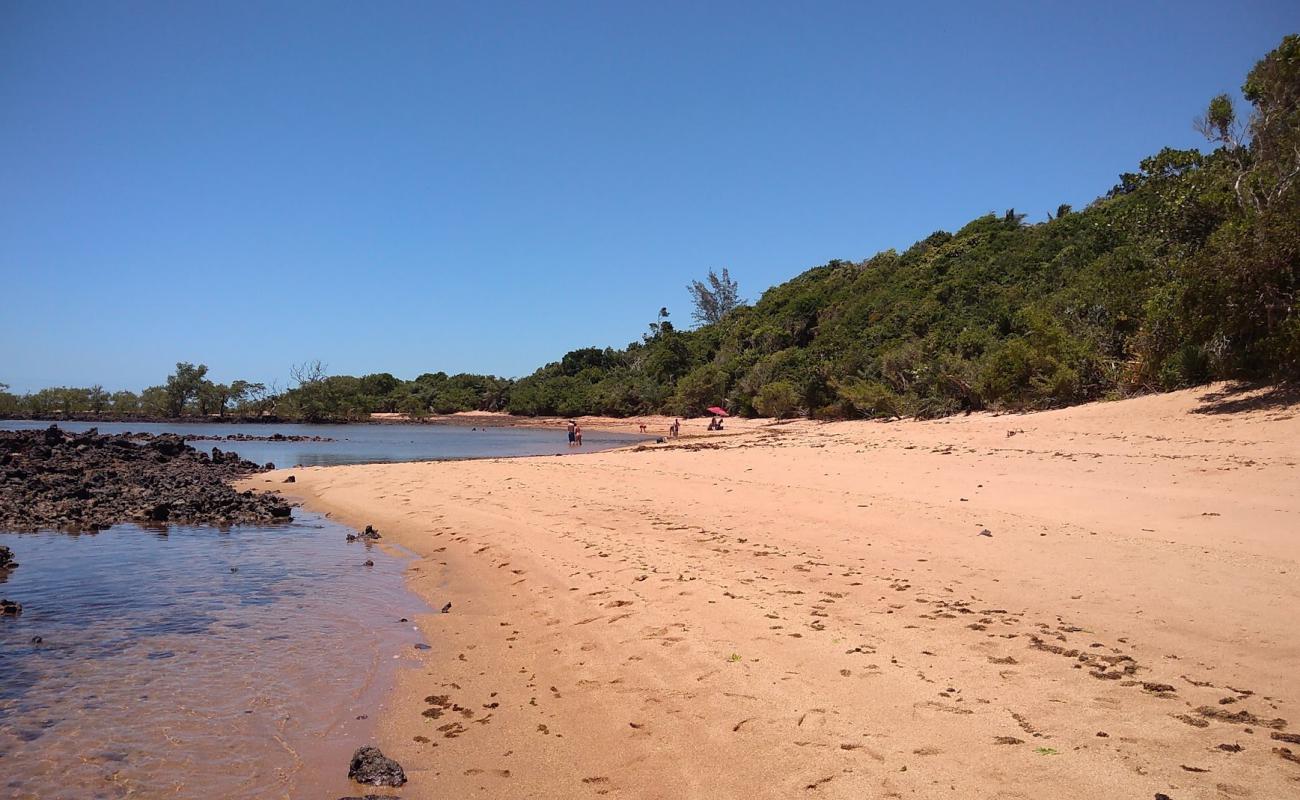 Praia de Gramute'in fotoğrafı açık bej kum yüzey ile