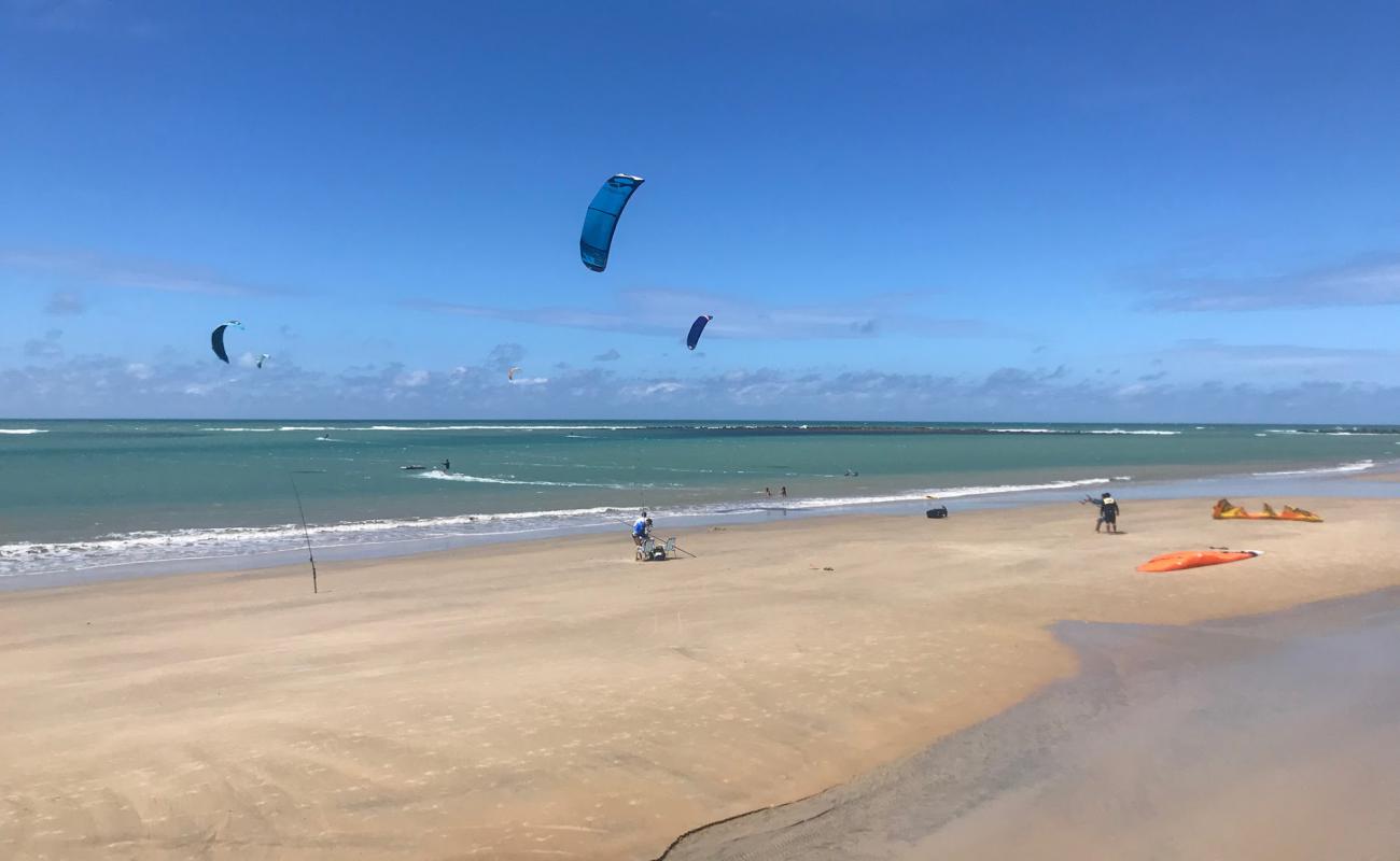 Praia de Soledade, Macau'in fotoğrafı açık bej kum yüzey ile