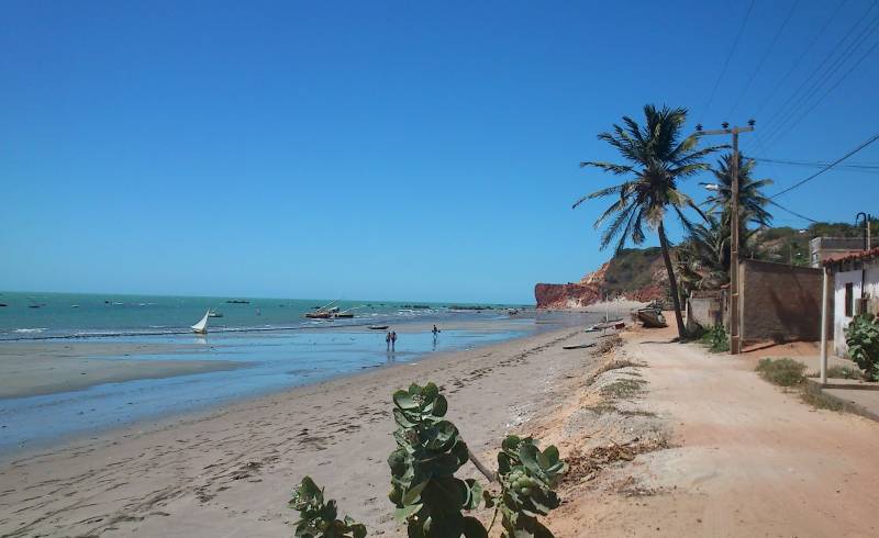 Praia Ponta Grossa'in fotoğrafı açık bej kum yüzey ile