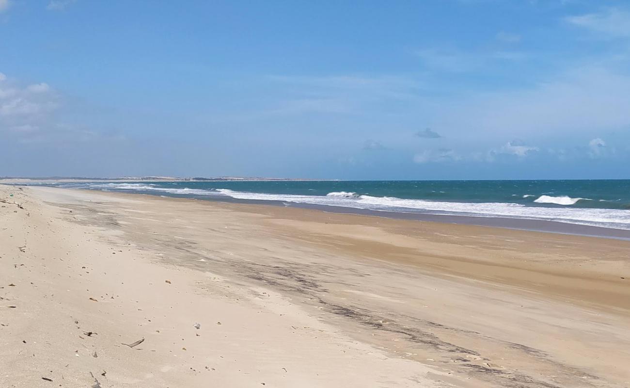 Praia Barra do Rio Curu'in fotoğrafı açık bej kum yüzey ile