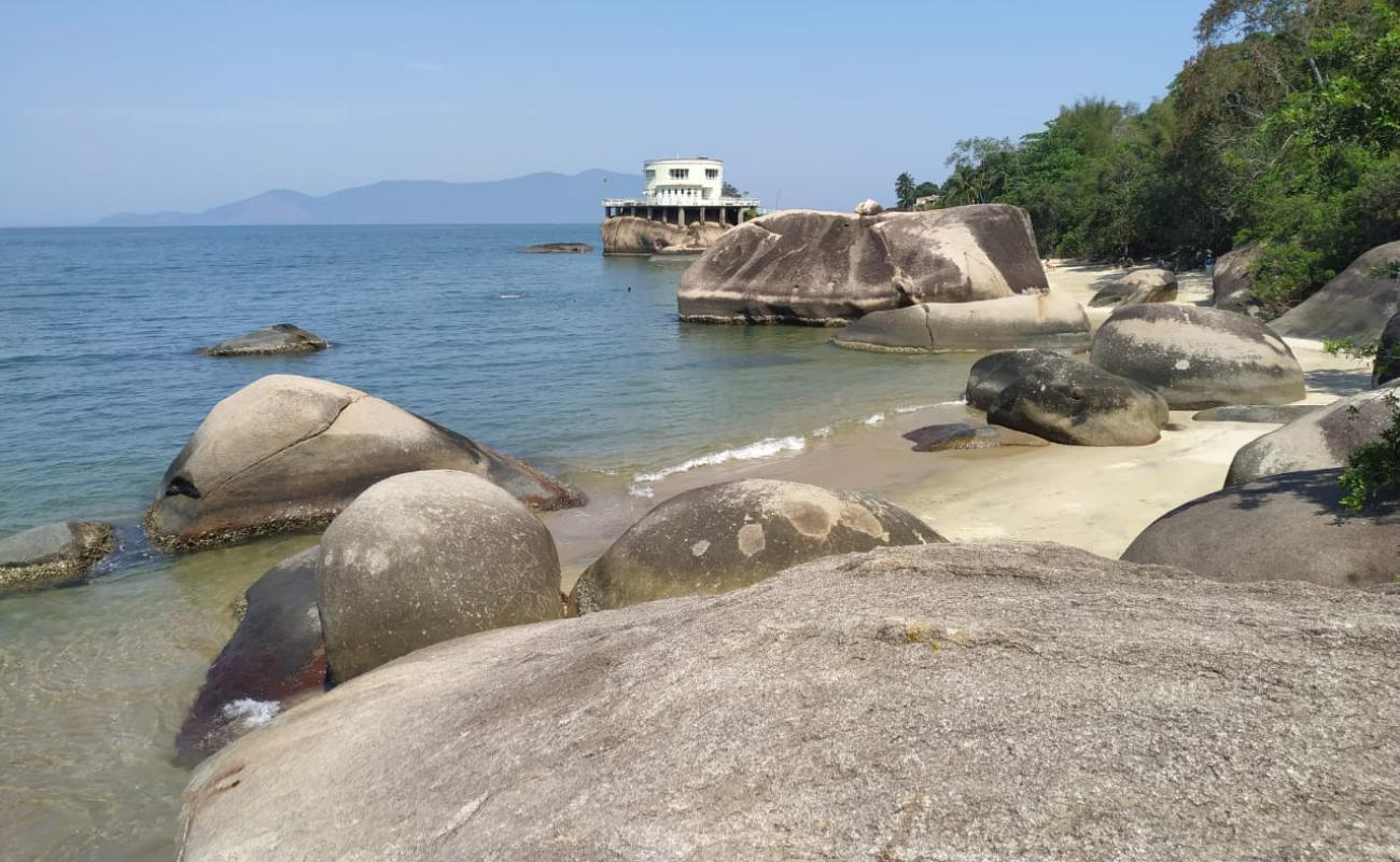 Praia de Filgueiras'in fotoğrafı açık bej kum yüzey ile