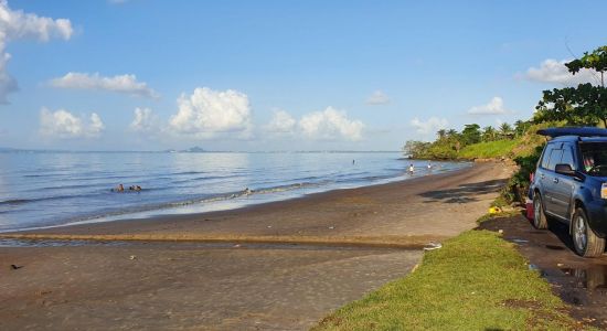 Carat Shed beach