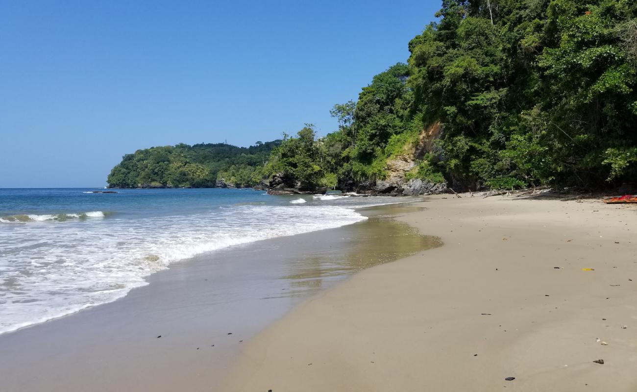 100 Steps beach'in fotoğrafı açık bej kum yüzey ile
