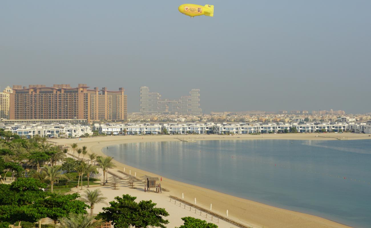 Riva beach II'in fotoğrafı i̇nce bej kum yüzey ile