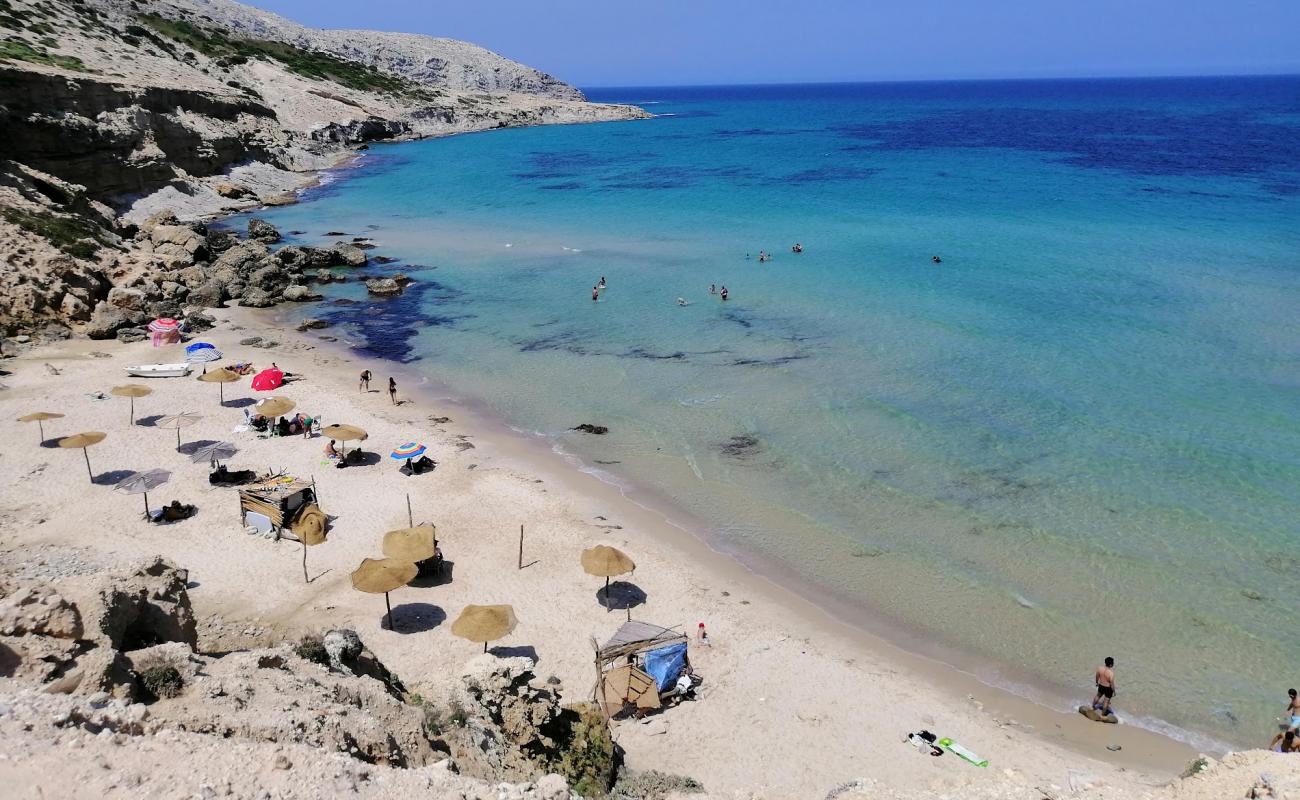 La Grotte beach'in fotoğrafı parlak ince kum yüzey ile