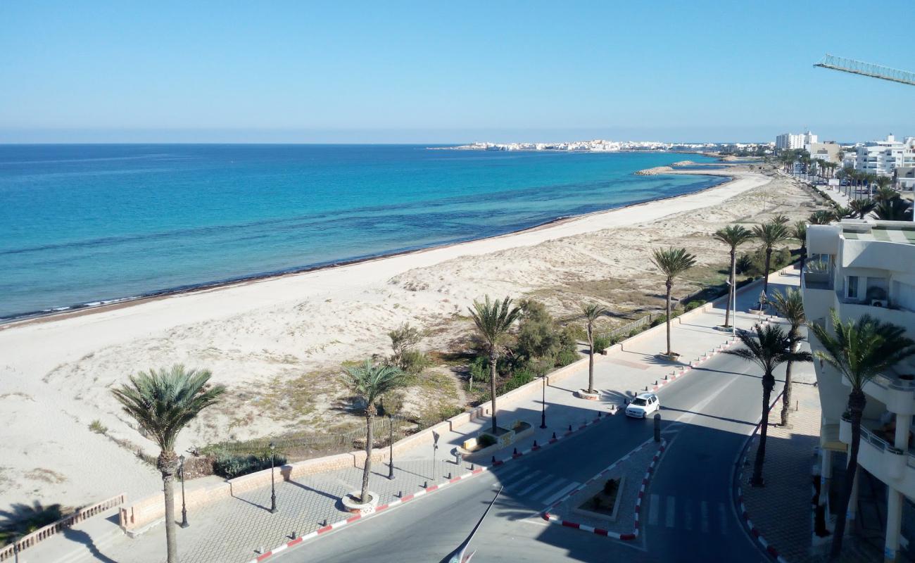 Mahdia beach III'in fotoğrafı beyaz ince kum yüzey ile