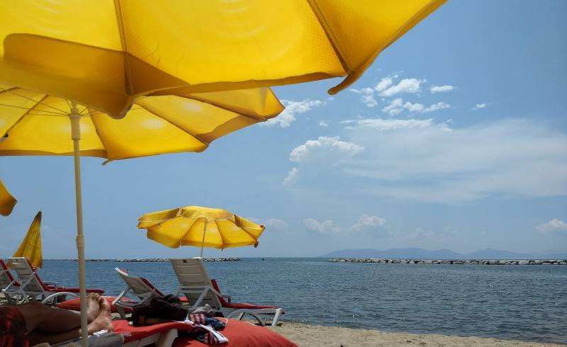 Can cafe beach'in fotoğrafı parlak kum yüzey ile