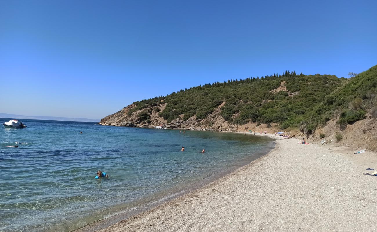 Uzundere beach'in fotoğrafı parlak kum yüzey ile