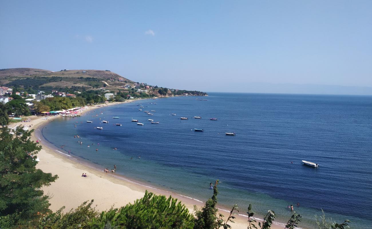 Karşıyaka Plajı II'in fotoğrafı kahverengi kum yüzey ile