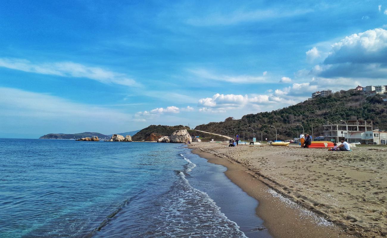 Egerce beach'in fotoğrafı açık bej kum yüzey ile