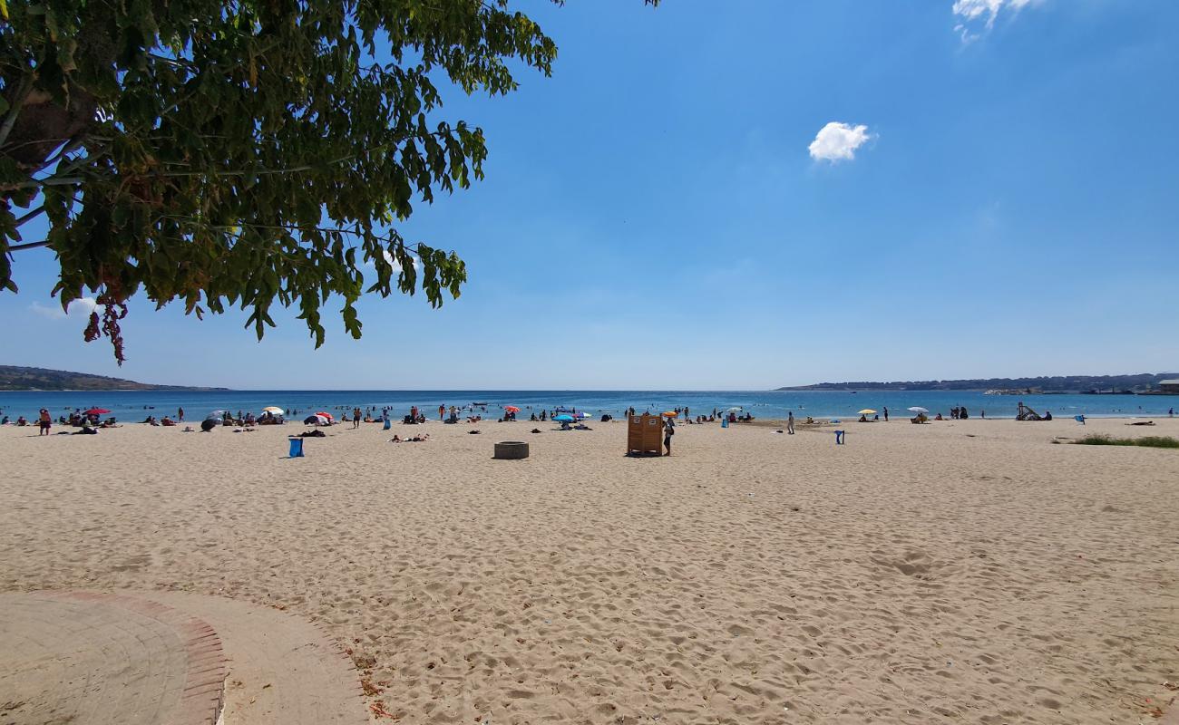 Buyukcekmece beach'in fotoğrafı kahverengi kum yüzey ile