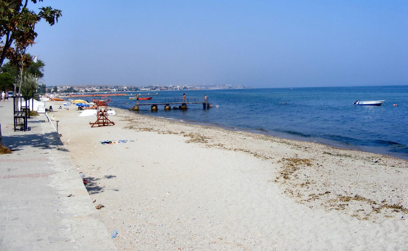 Gumuşyaka Plajı'in fotoğrafı kahverengi kum yüzey ile