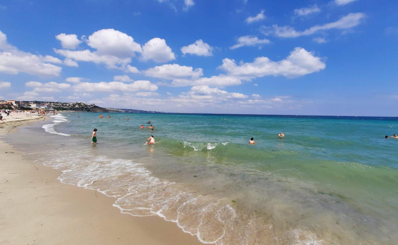 Sultankoy beach'in fotoğrafı açık bej kum yüzey ile