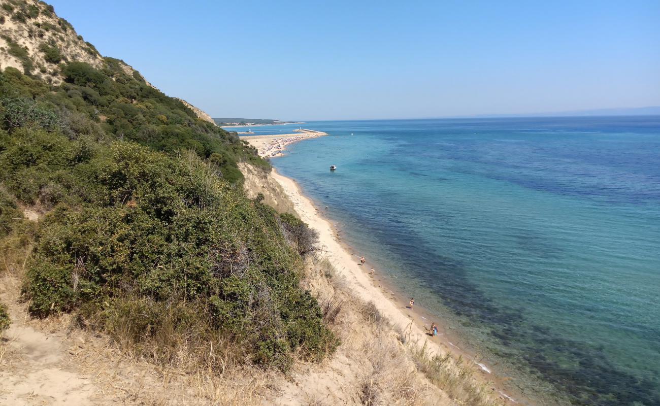 Altunhan beach III'in fotoğrafı parlak kum yüzey ile