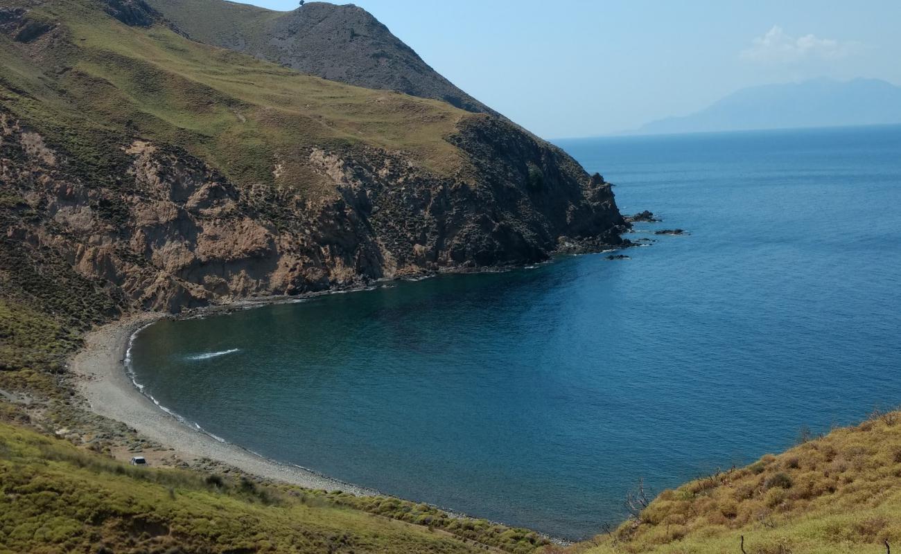 Bademli wild beach II'in fotoğrafı hafif çakıl yüzey ile