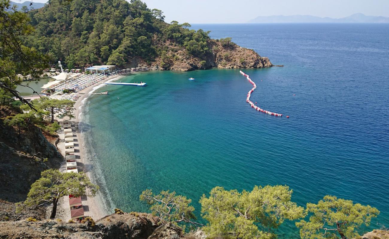 Towered beach'in fotoğrafı hafif ince çakıl taş yüzey ile